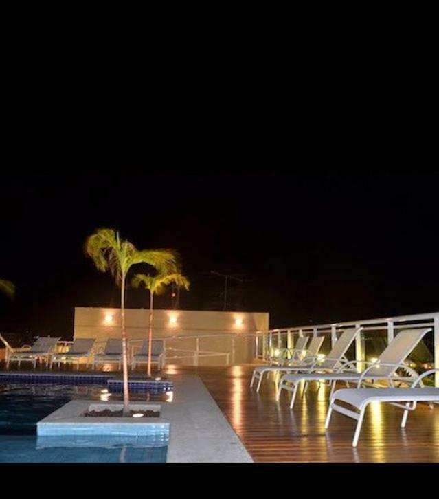 Apt Em Condominio De Luxo A Beira Mar De *