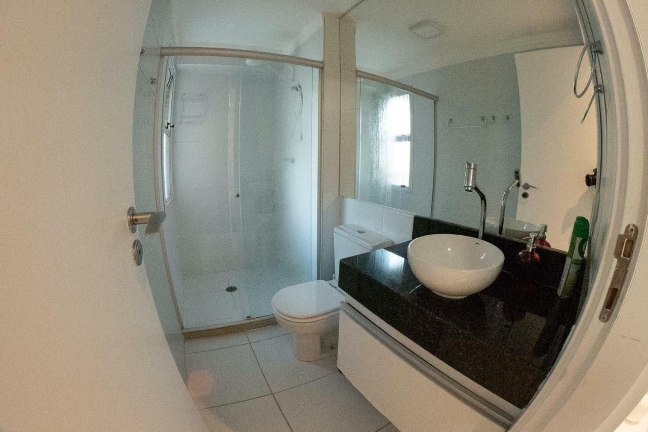 Apt Em Condominio De Luxo A Beira Mar De Apartamento *